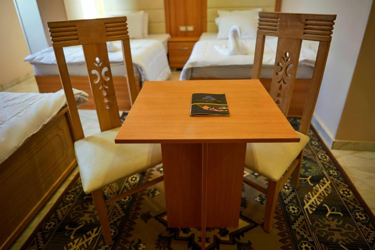 Grand Golden Pyramids View Hotel Kafret el-Gabal Exterior foto