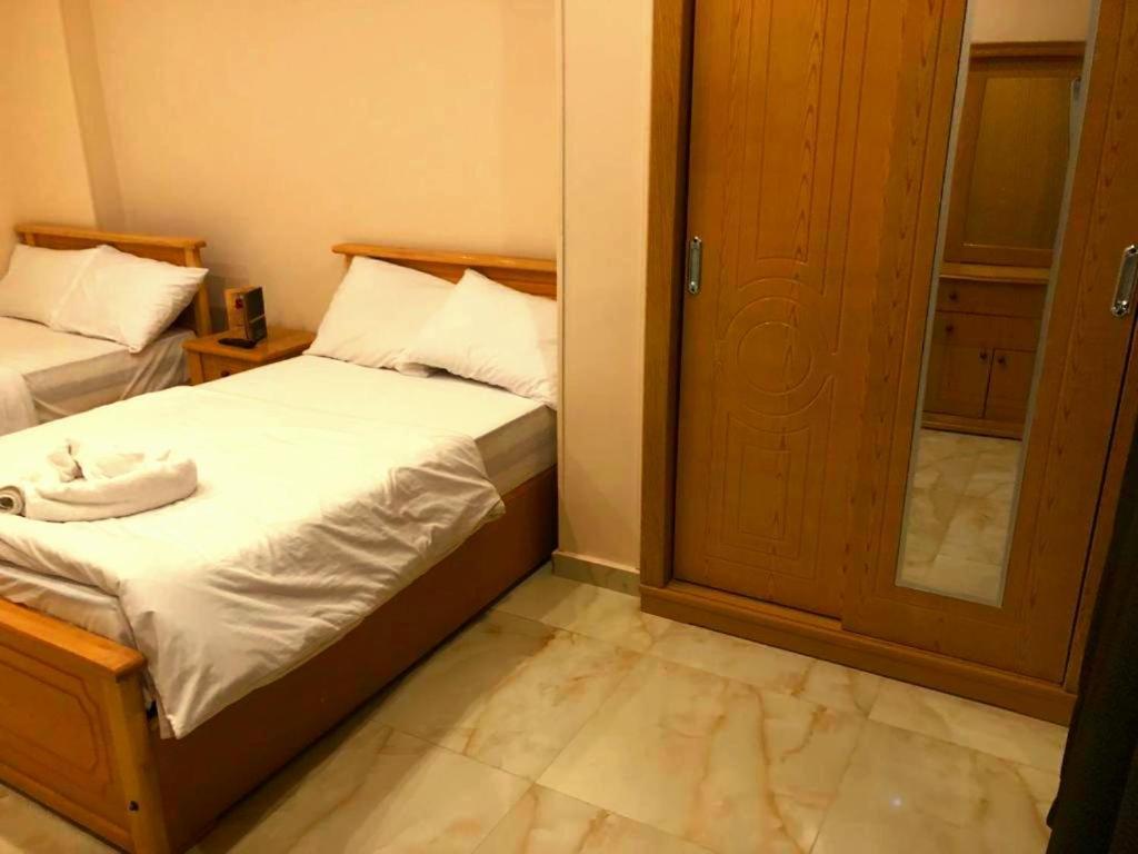 Grand Golden Pyramids View Hotel Kafret el-Gabal Exterior foto