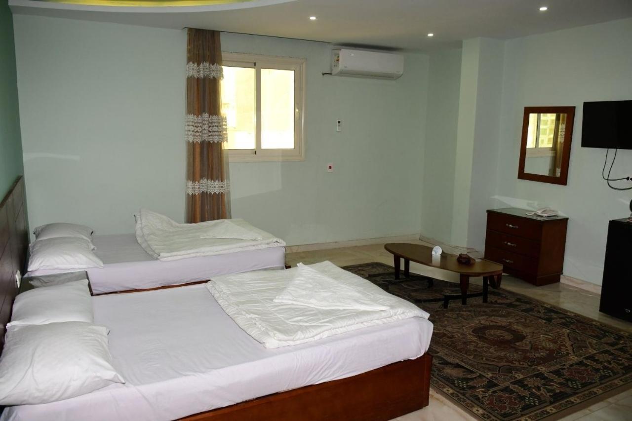 Grand Golden Pyramids View Hotel Kafret el-Gabal Exterior foto
